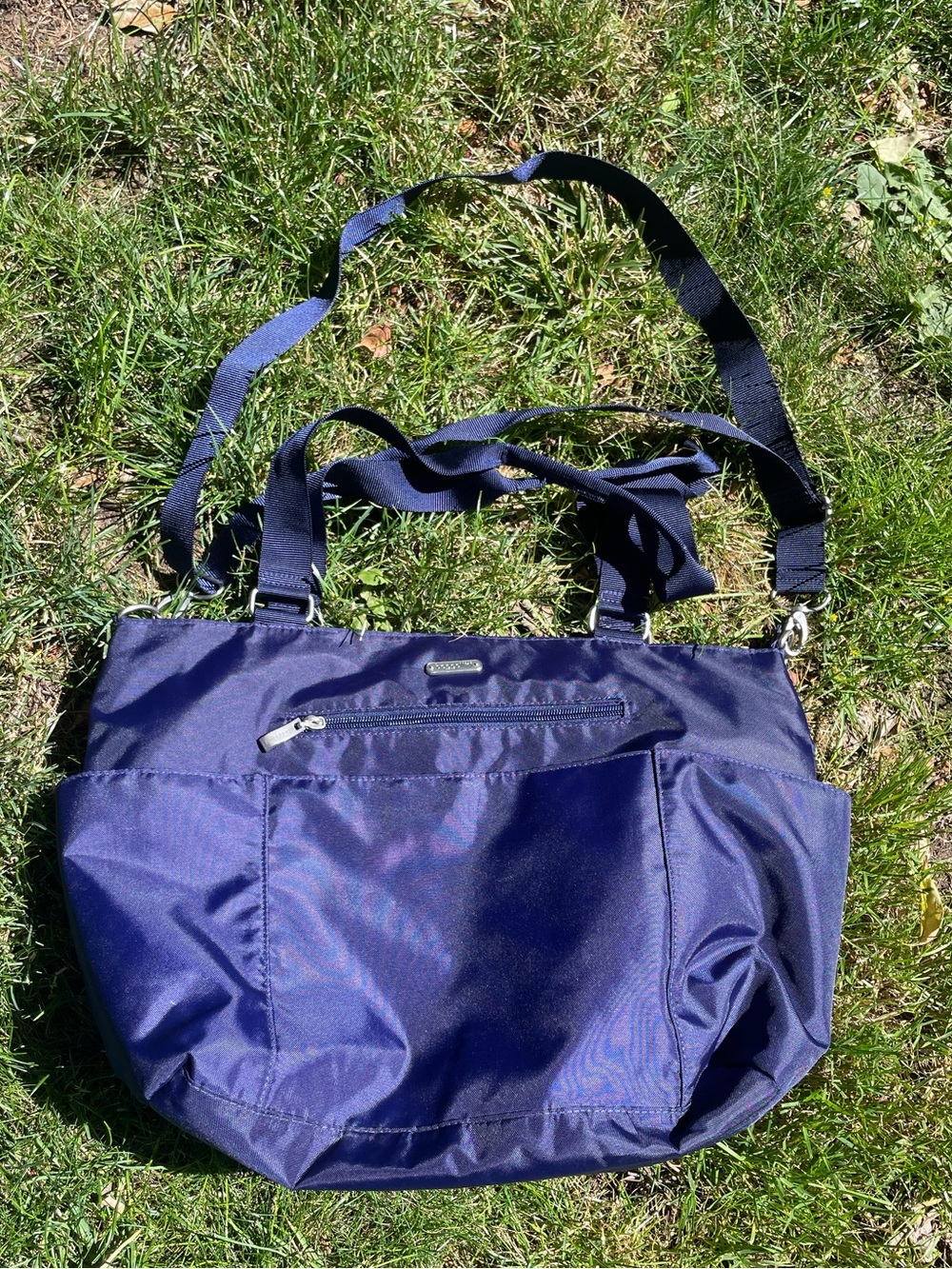 Baggalini essential laptop tote
